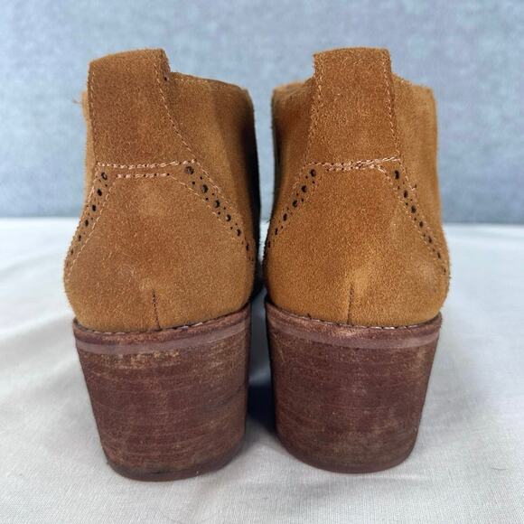 Madewell Woman’s sz 11 The Greyson Brogue Chelsea Bootie Suede Western Cowgirl - Picture 4 of 10